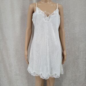 Victoria's Secret Gold Label White Satin Floral Jacquard Lace Mini Slip …